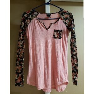 Floral sleeve top